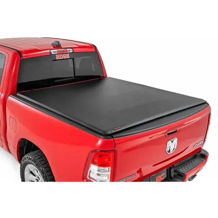 Měkký rolovací kryt korby Rough Country RAM DT 5'7"